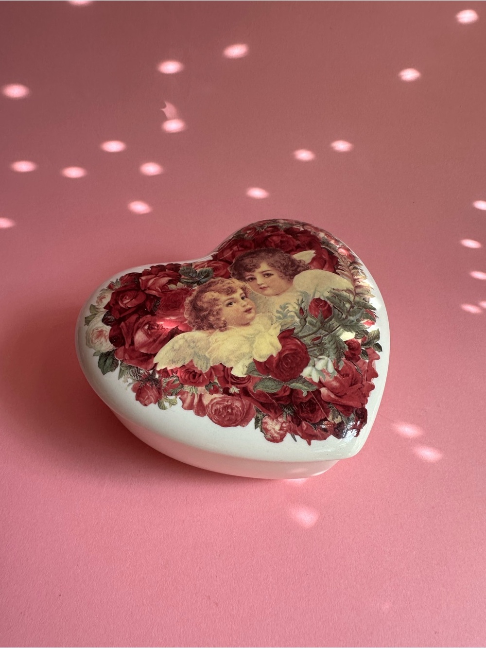 Vintage Heart-Shaped Trinket Box with Cherub la and Rose Motif - White and Red